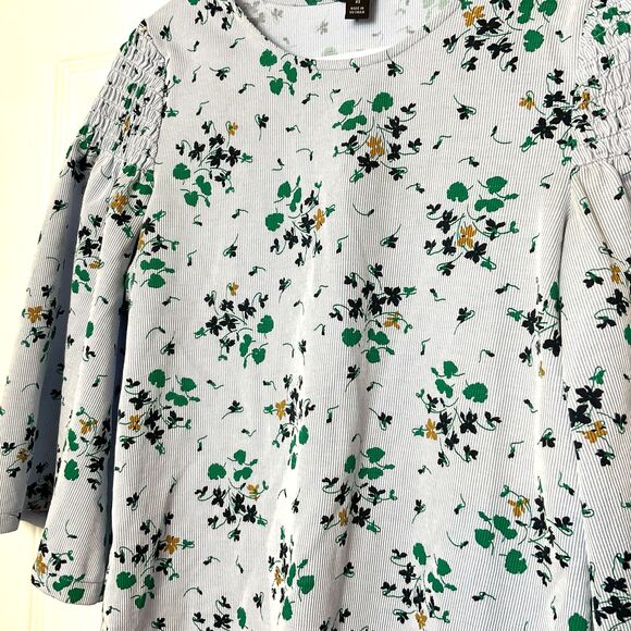 Ann Taylor Pinstripe Floral Flare Sleeve Shirred Shoulder Popover Blouse Size XS - Picture 2 of 5